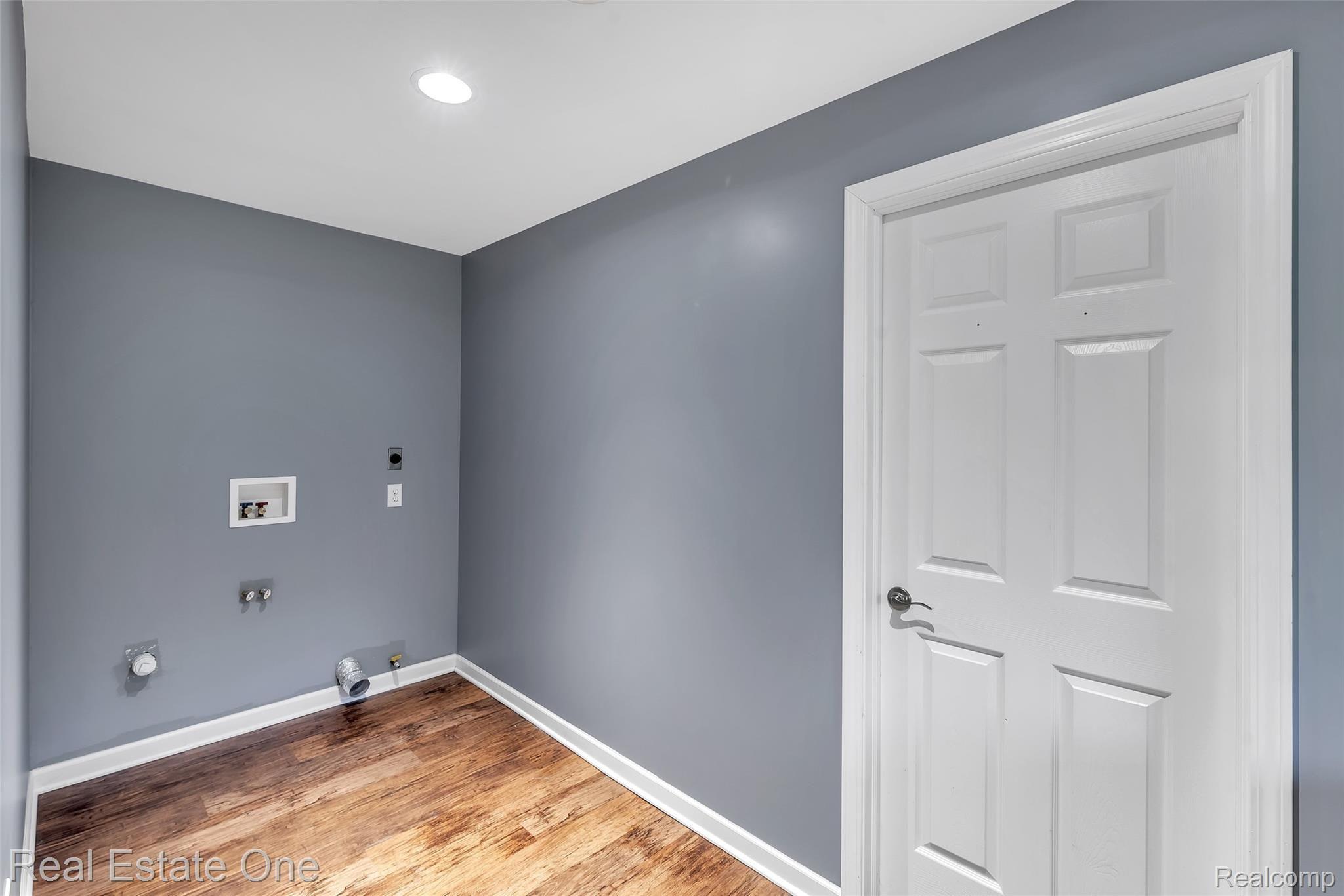 3112 Hunters Way Pinckney, MI 48169 - Photo 39 of 56 41-3112 Hunders Way-WindowStill-Rea.jpg