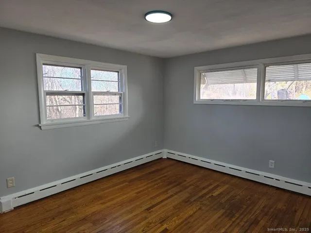 $2,300 | 401 Farmington Avenue, Waterbury, CT 06710