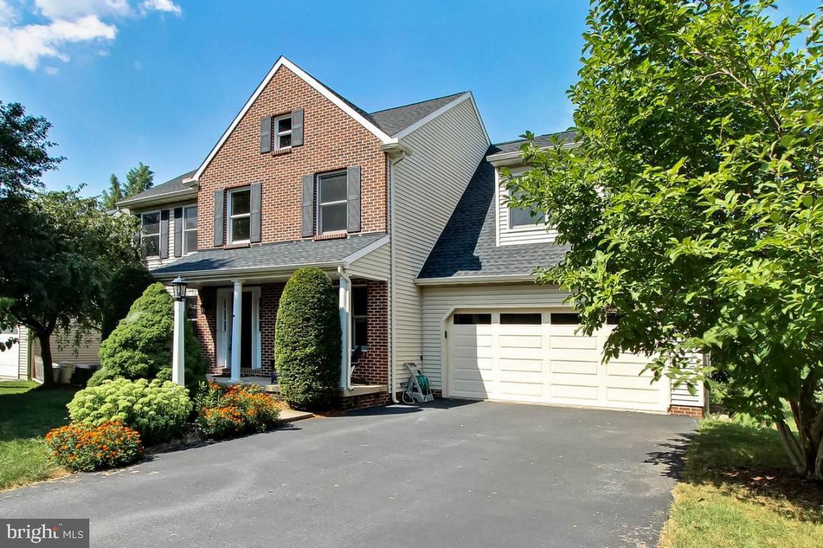 726 Farnum Road Lititz, PA 17543 - Photo 1 of 28