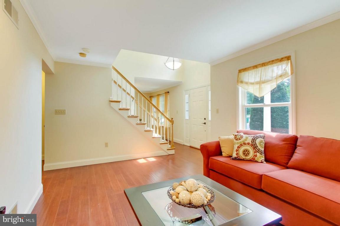 726 Farnum Road Lititz, PA 17543 - Photo 3 of 28