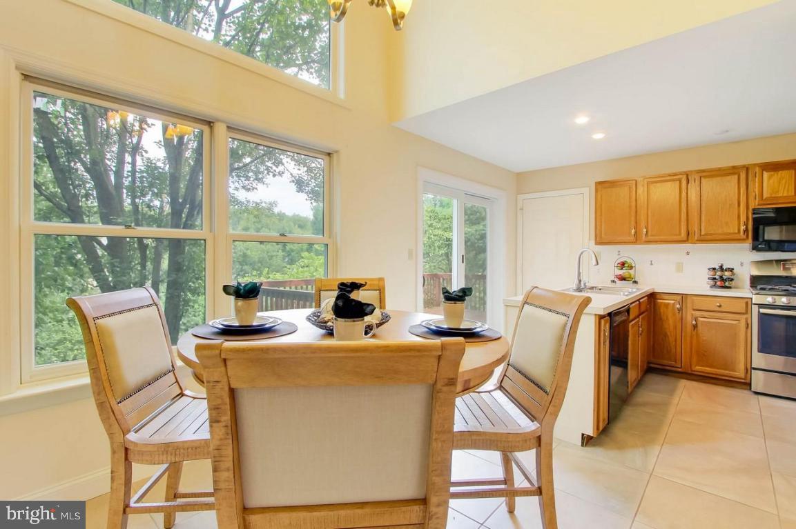 726 Farnum Road Lititz, PA 17543 - Photo 6 of 28