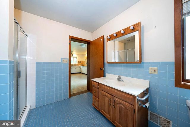 $710,000 | 932 Valley Forge Road, Phoenixville, PA 19460