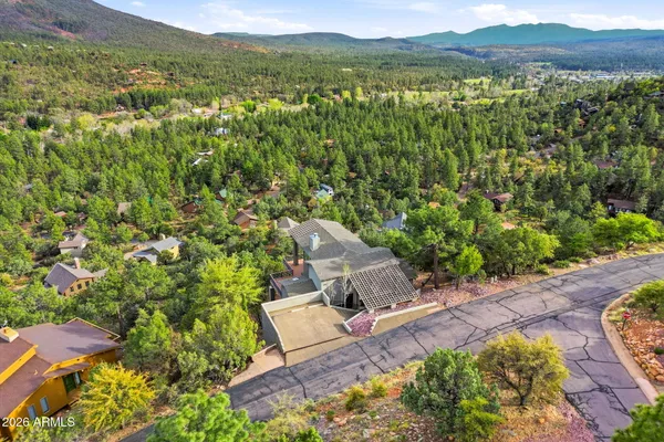 $879,900 | 5067 Hilltop Drive, Pine, AZ 85544