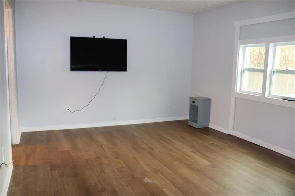 2572 Stratford Lane Morrow, GA 30260 - Photo 11 of 17 an empty room with windows