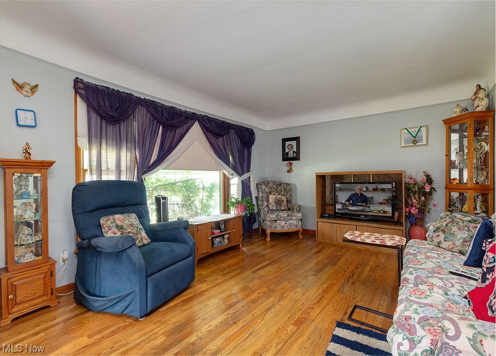 823 Pendley Road Willowick, OH 44095 - Photo 20 of 31