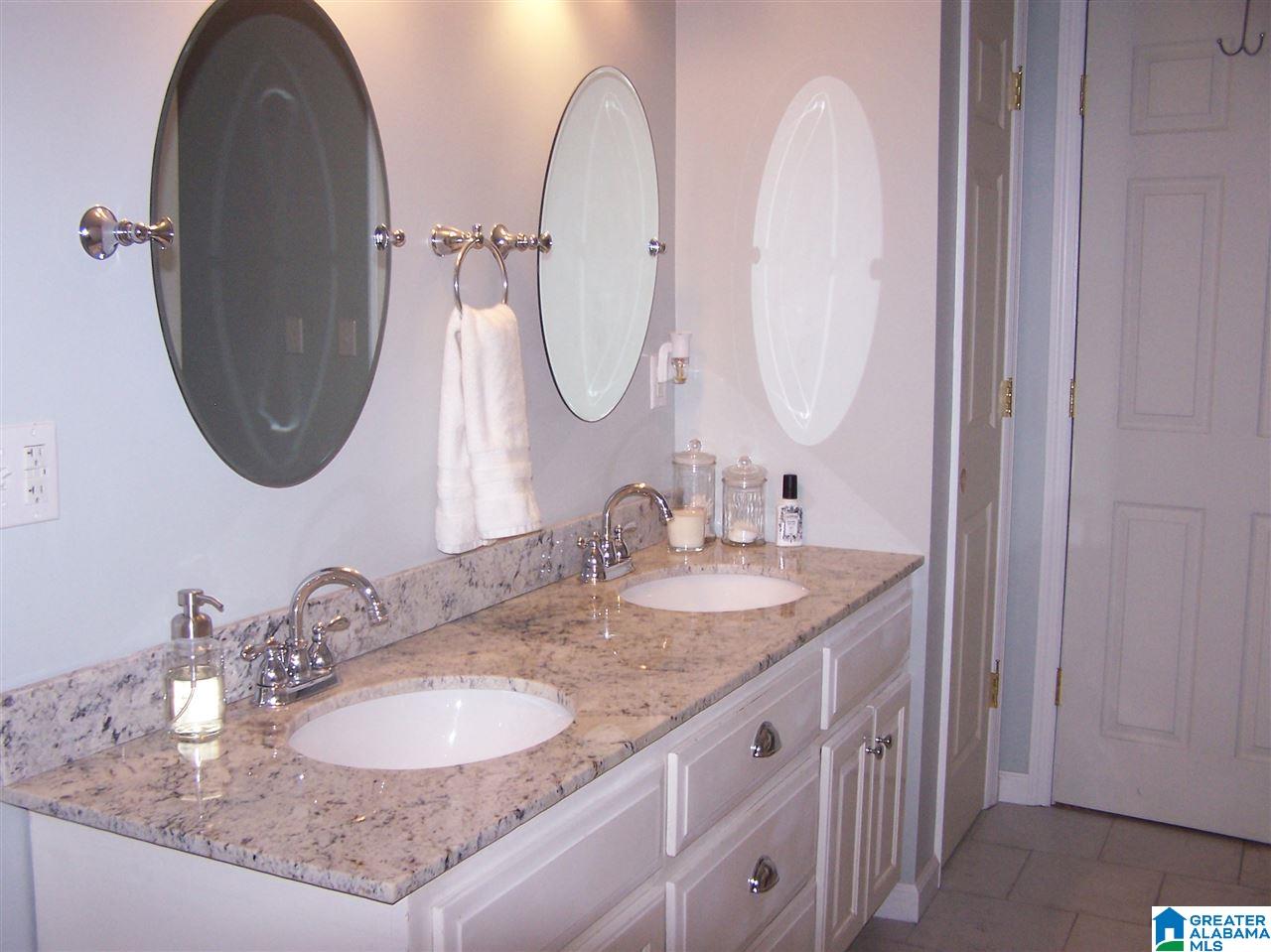 559 Dailey Circle Oneonta, AL 35121 - Photo 14 of 31