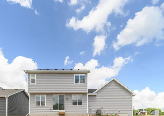 $569,900 | 2535 Water Lily, Sun Prairie, WI 53590
