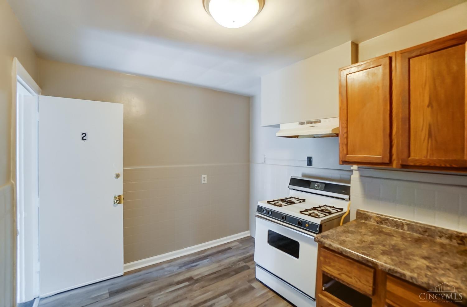 5130 Reading Road Cincinnati, OH 45237 - Photo 8 of 36