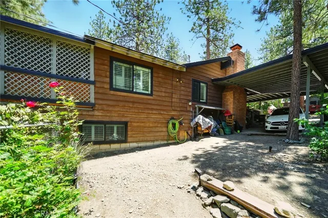 $489,900 | 5726 Lodgepole Drive, Wrightwood, CA 92397