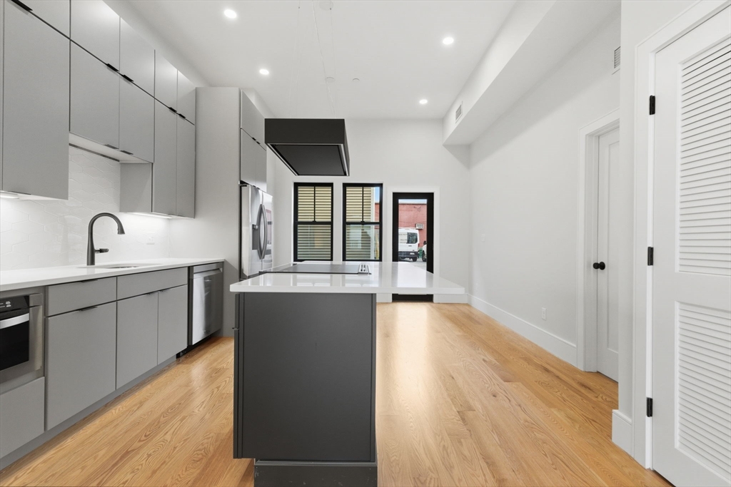 421 High Street, Unit 101A Medford, MA 02155 - Photo 5 of 22