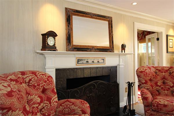 102 Fair Oaks Park Needham, MA 02492 - Photo 6 of 29 Gallery Image 6