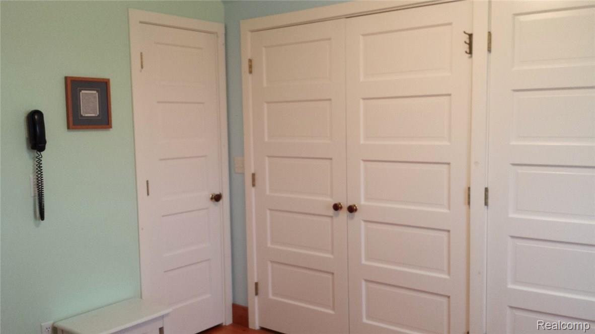 4936 North Branch Road North Branch, MI 48461 - Photo 32 of 72 GstRm5.jpg