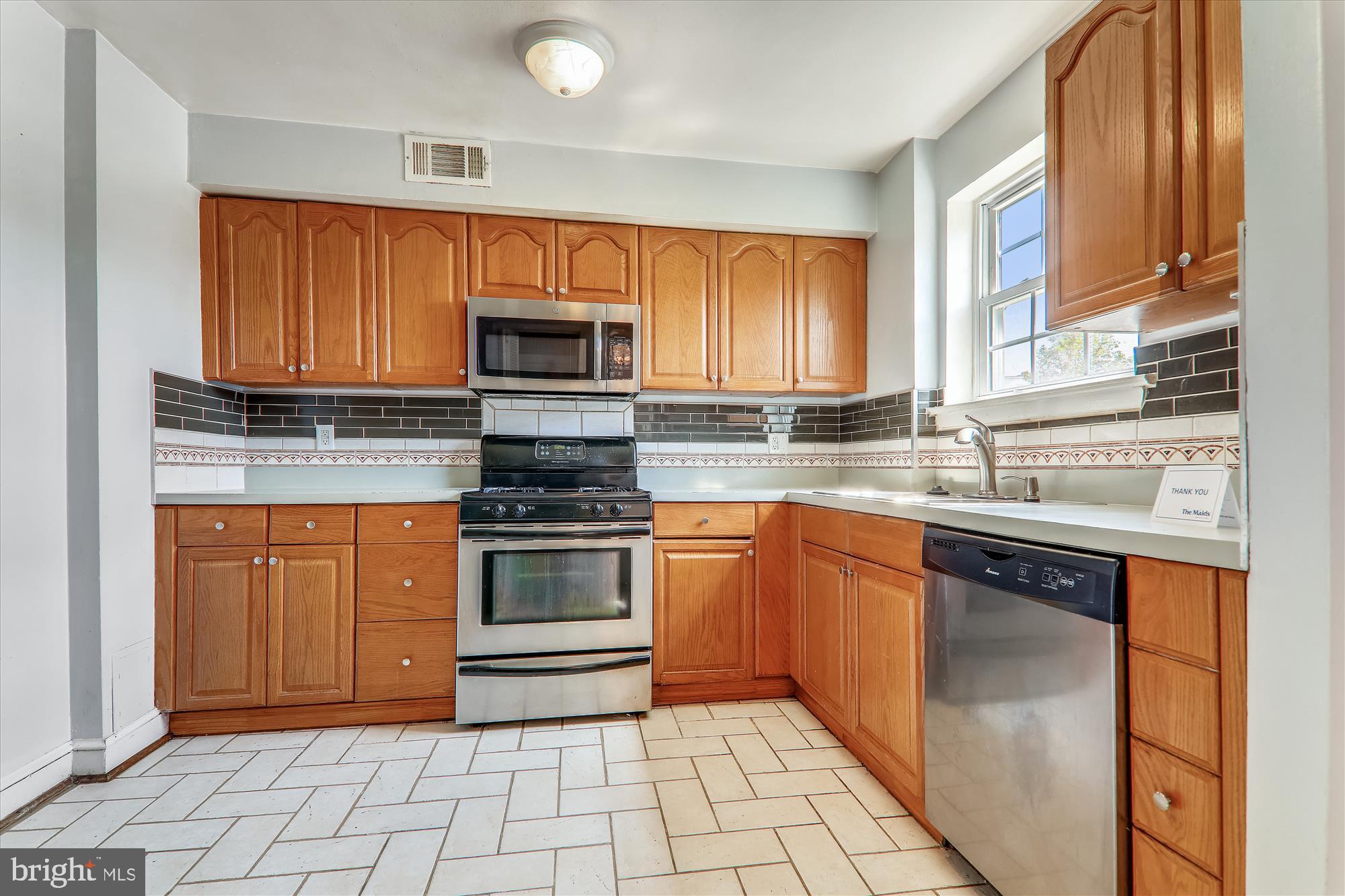 1017 First Street Alexandria, VA 22314 - Photo 5 of 30