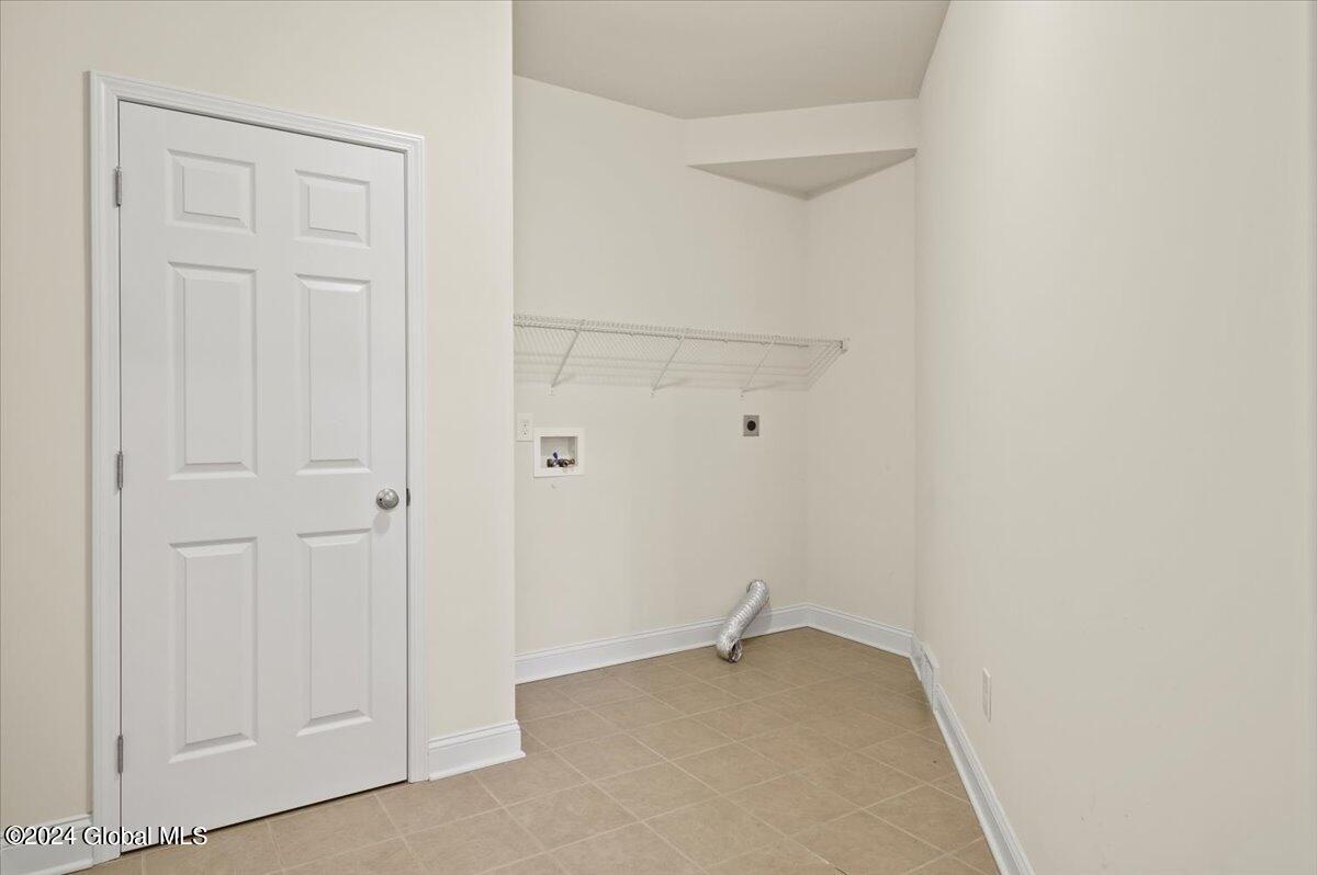9 Friebel Road Albany, NY 12208 - Photo 11 of 33 06-FJD_8445