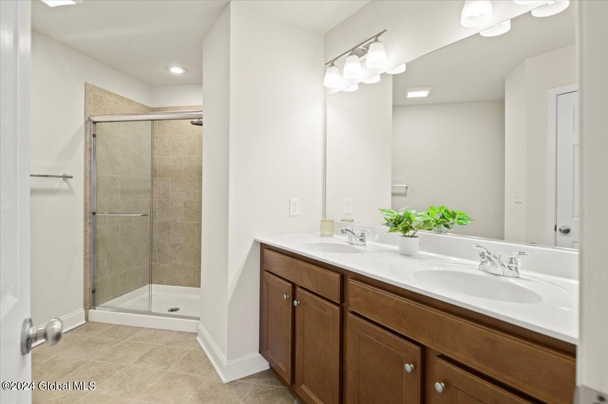 9 Friebel Road Albany, NY 12208 - Photo 21 of 33 28-FJD_8518