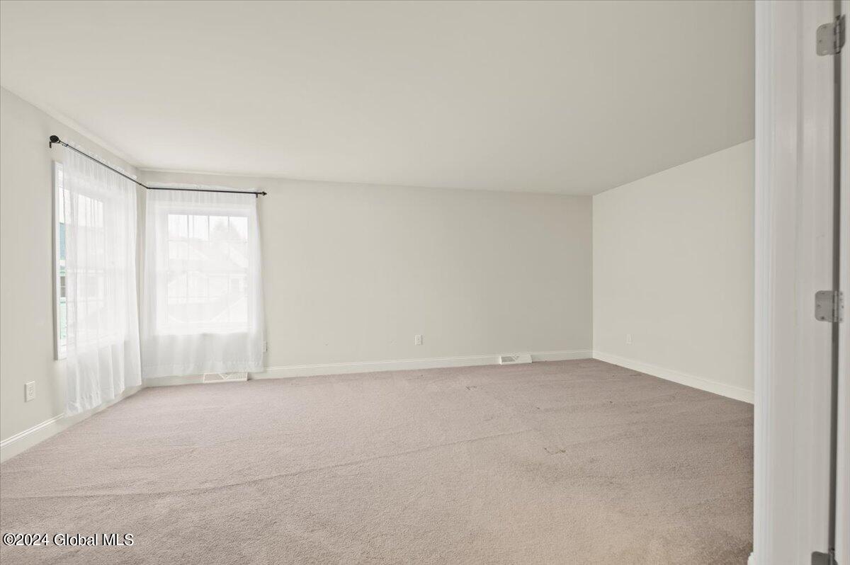 9 Friebel Road Albany, NY 12208 - Photo 23 of 33 25-FJD_8509