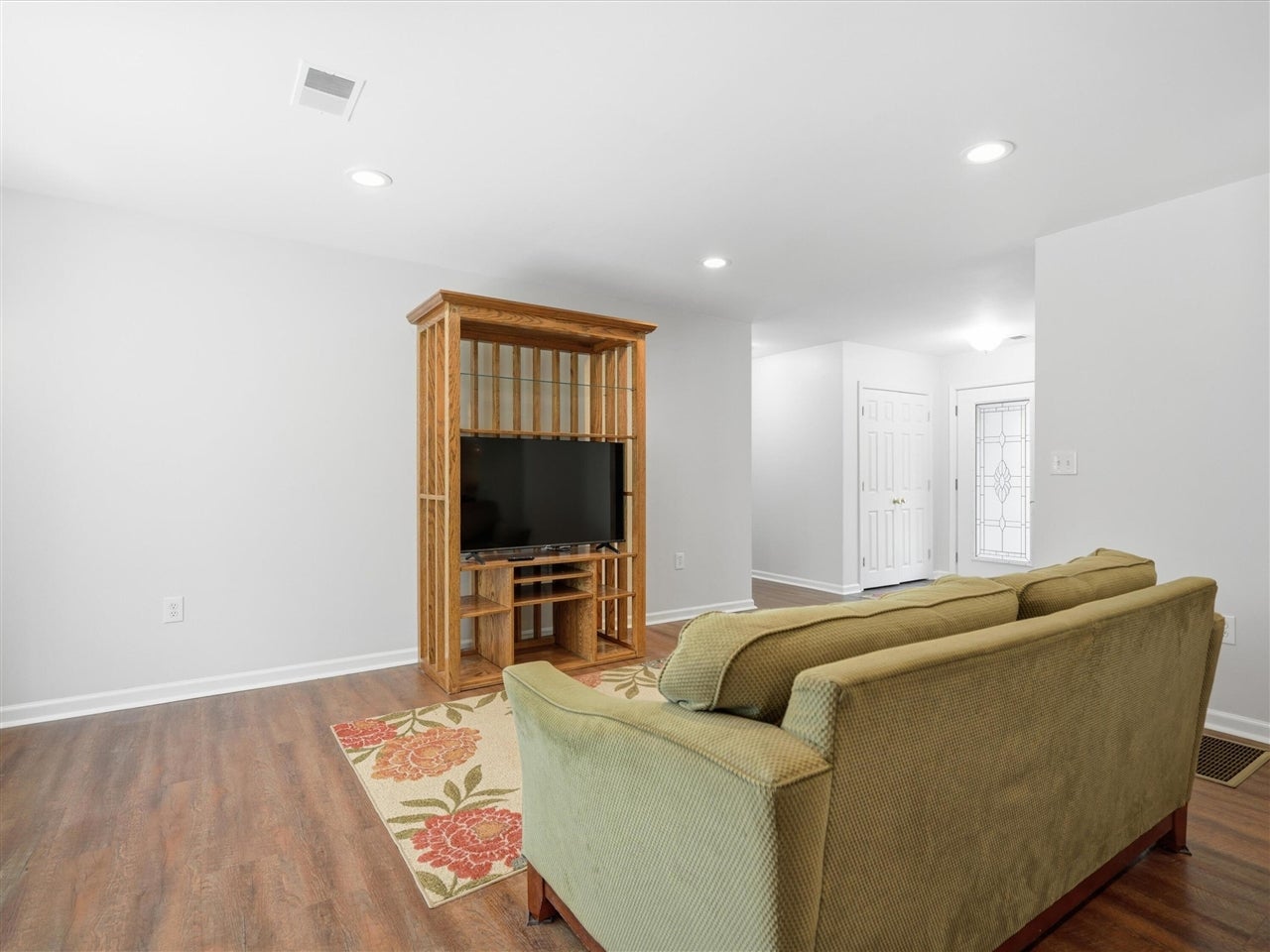 4493 Clifford Road Brighton, MI 48116 - Photo 6 of 69 Gallery Image 6