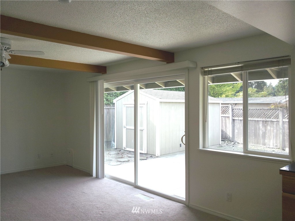 16405 142nd Place Southeast Renton, WA 98058 - Photo 11 of 21 Gallery Image 11