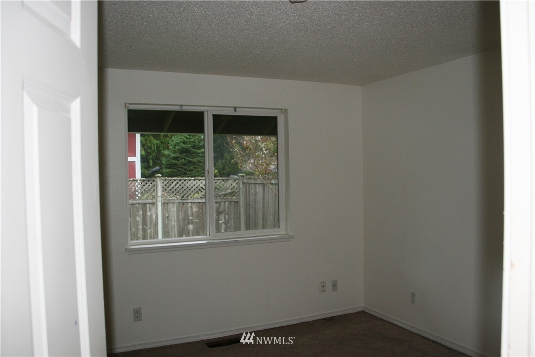 16405 142nd Place Southeast Renton, WA 98058 - Photo 15 of 21 Gallery Image 15