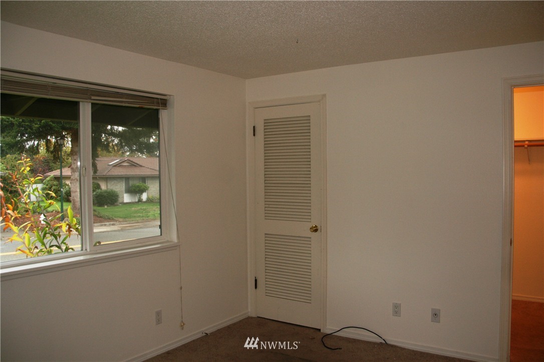 16405 142nd Place Southeast Renton, WA 98058 - Photo 16 of 21 Gallery Image 16