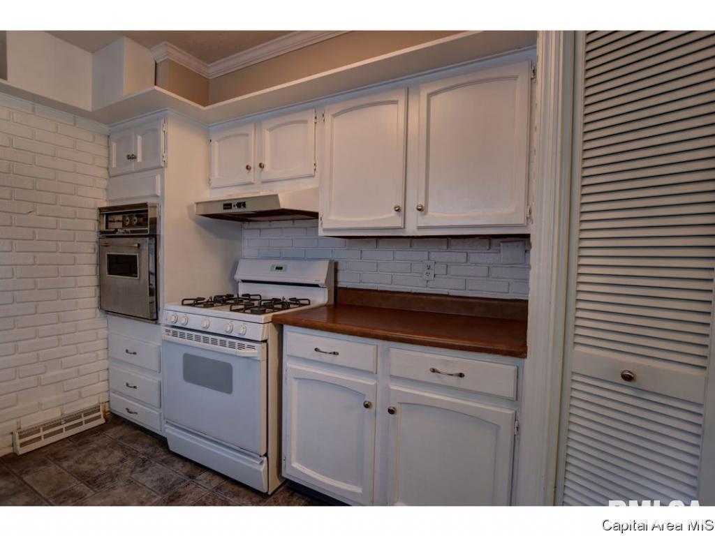 514 Kern Street Springfield, IL 62703 - Photo 6 of 35