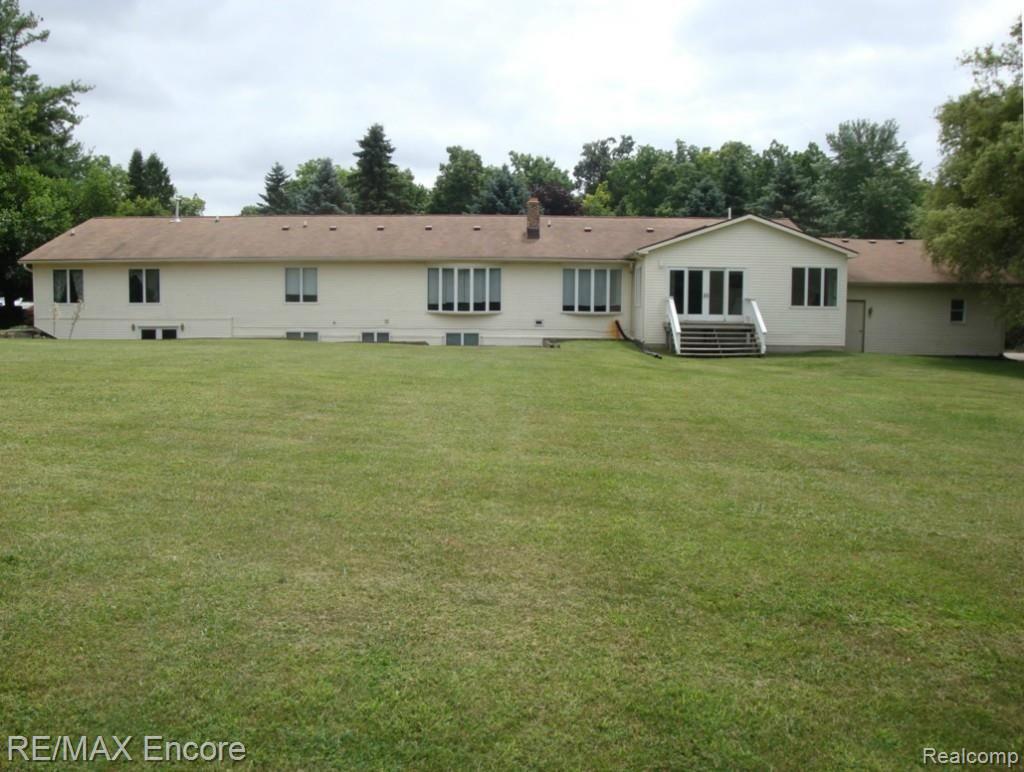 6968 Rattalee Lake Road Clarkston, MI 48348 - Photo 7 of 28 DSC03444.jpg