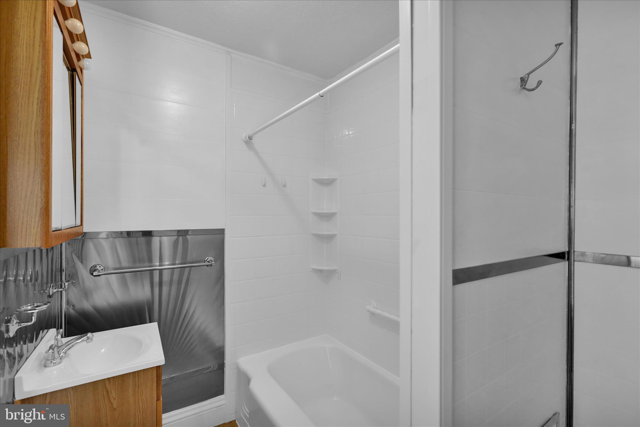 1200 Carbon Street Reading, PA 19601 - Photo 26 of 43 360_1555