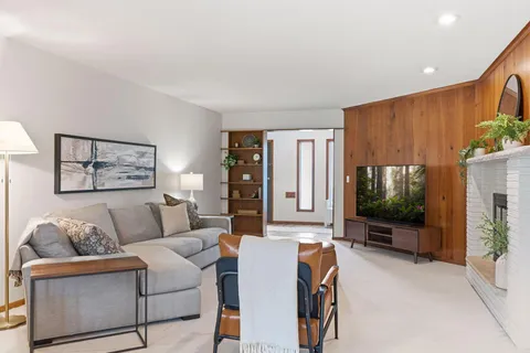 $975,000 | 7401 West Shore Drive, Edina, MN 55435