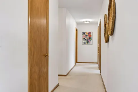 $975,000 | 7401 West Shore Drive, Edina, MN 55435