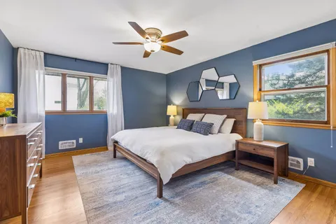 $975,000 | 7401 West Shore Drive, Edina, MN 55435
