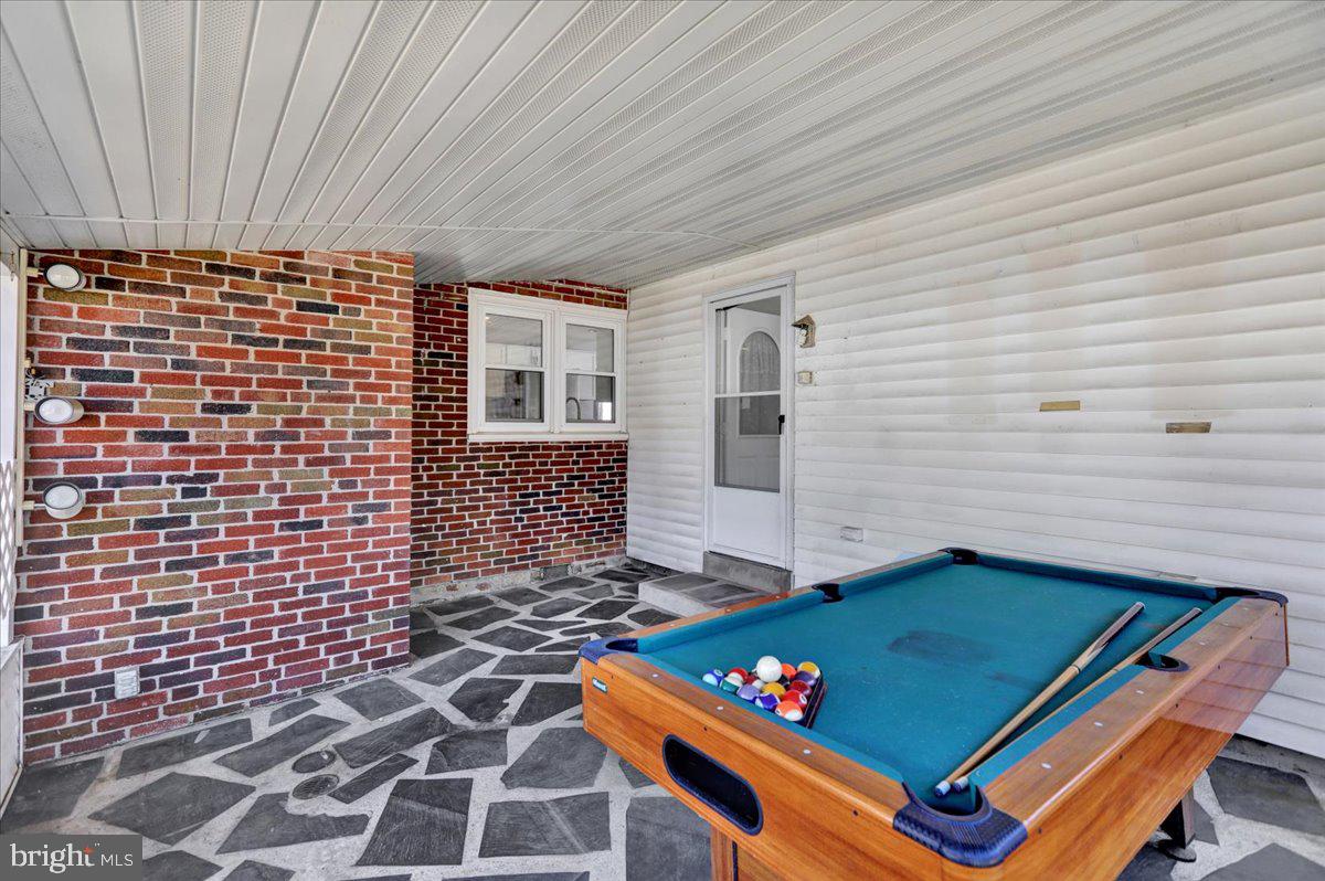 212 Mayer Street Reading, PA 19606 - Photo 20 of 37 a backyard of a house