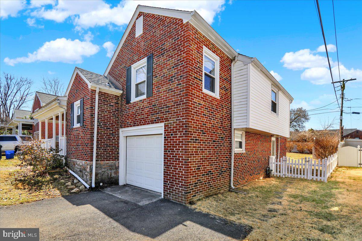 212 Mayer Street Reading, PA 19606 - Photo 33 of 37 a view of a house with a yard