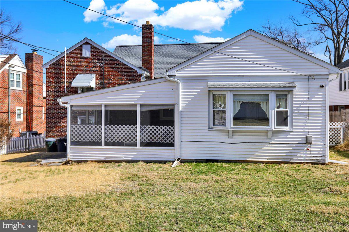212 Mayer Street Reading, PA 19606 - Photo 37 of 37 a front view of a house with a yard