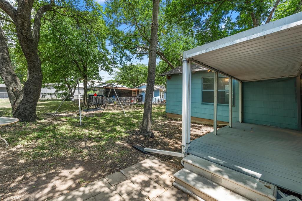 207 North Marable Street West, TX 76691 - Photo 32 of 35