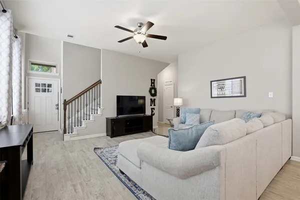 $2,550 | 28027 Rocky Heights Drive, Spring, TX 77386