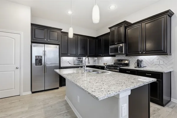$2,550 | 28027 Rocky Heights Drive, Spring, TX 77386