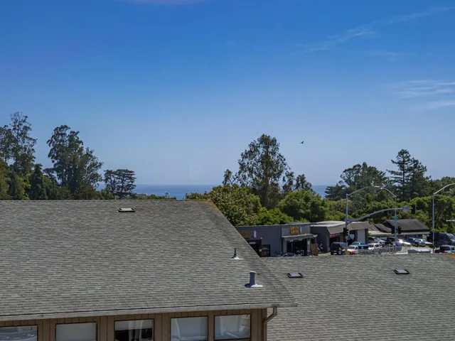 $1,099,000 | 116 Aptos Vlg Way, Unit 3, Aptos, CA 95003