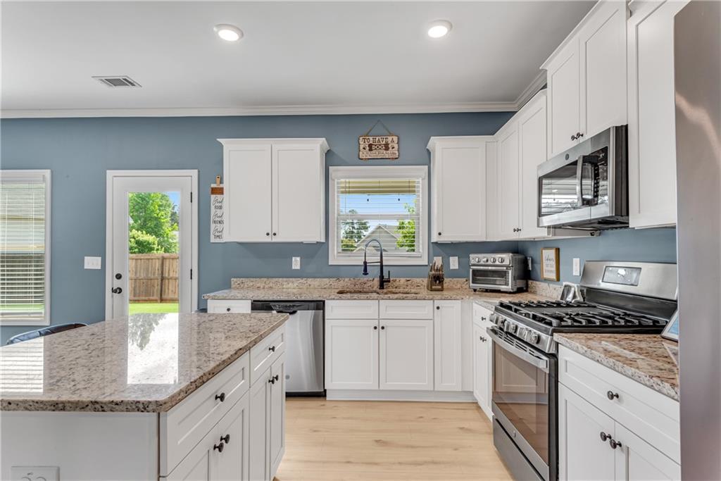 533 Evergreen Way Jefferson, GA 30549 - Photo 9 of 36