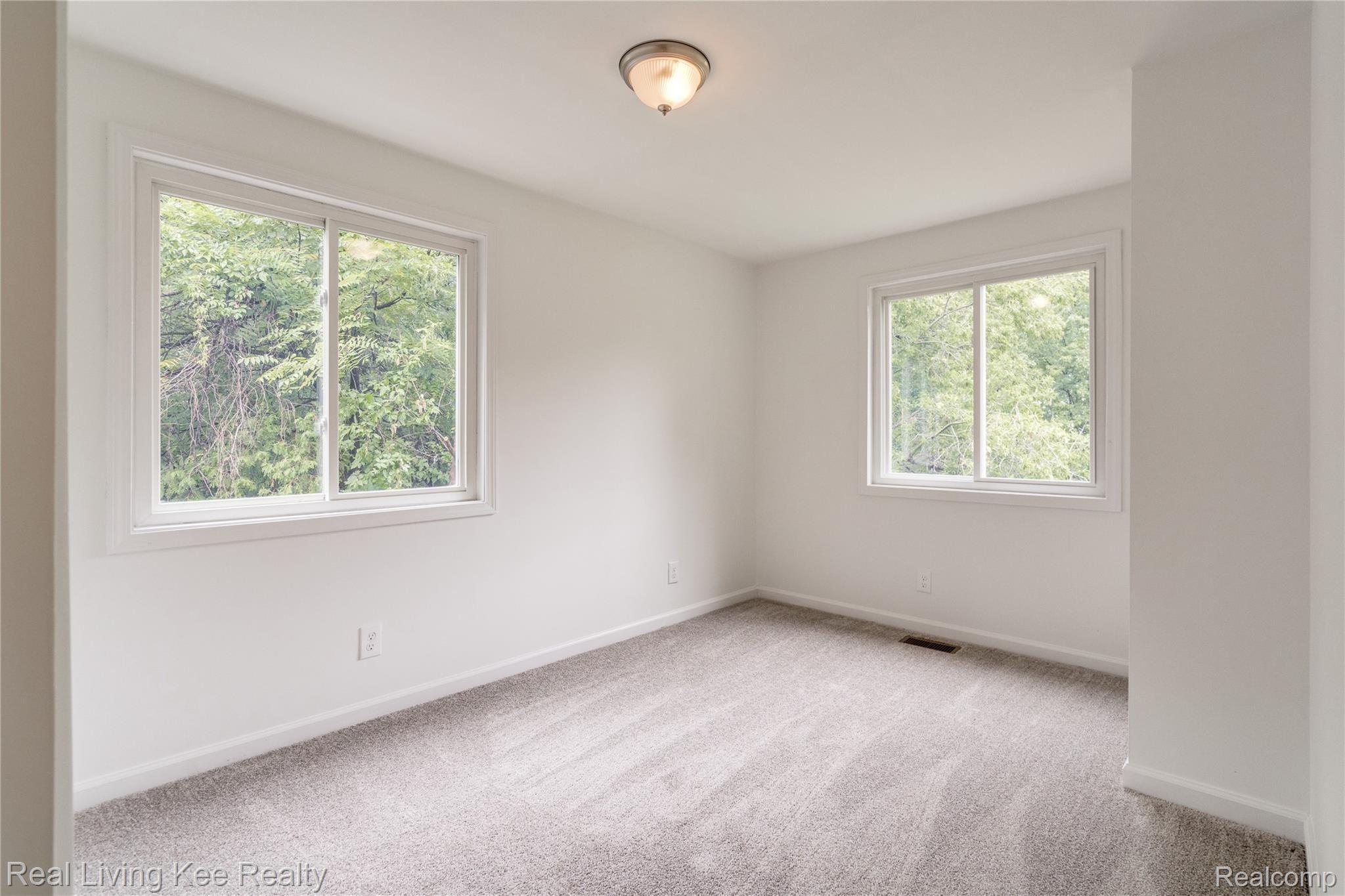 1928 Tamm Avenue Rochester, MI 48309 - Photo 22 of 41 Upstairs Bedroom - To Right of Stairs - View #1