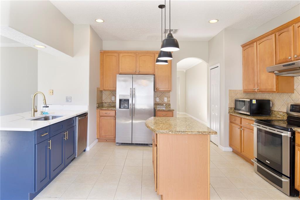 10216 Oak Crest Road Orlando, FL 32829 - Photo 10 of 36