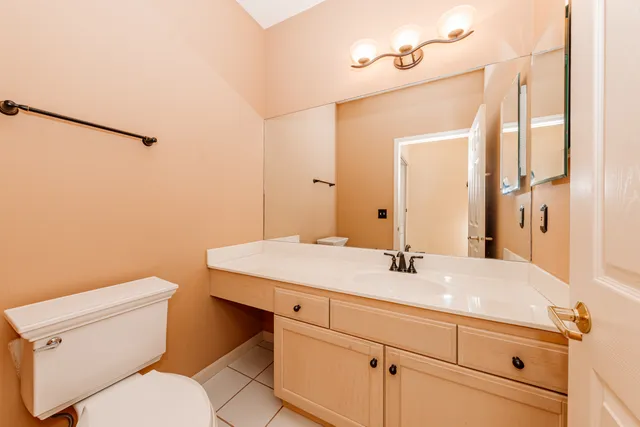 $350,000 | 14128 Waterford Square Drive, New Berlin, WI 53151