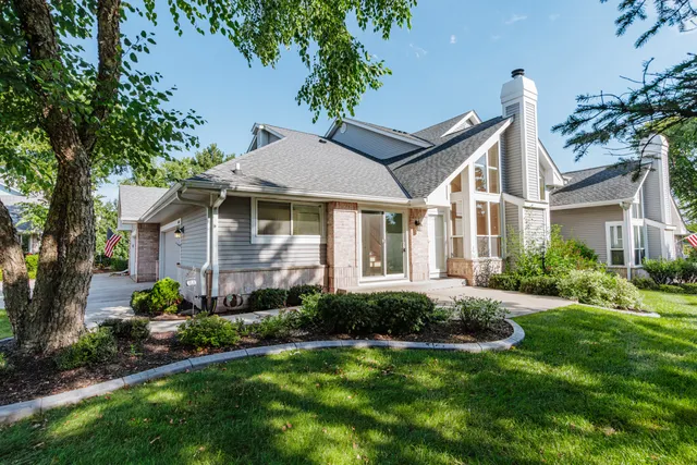 $350,000 | 14128 Waterford Square Drive, New Berlin, WI 53151