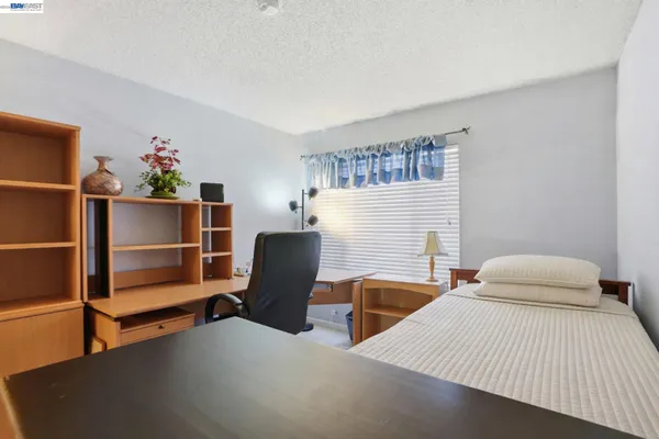 $400,000 | 1732 Oakmont Drive, Unit 4, Walnut Creek, CA 94595