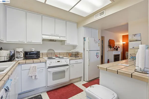 $400,000 | 1732 Oakmont Drive, Unit 4, Walnut Creek, CA 94595