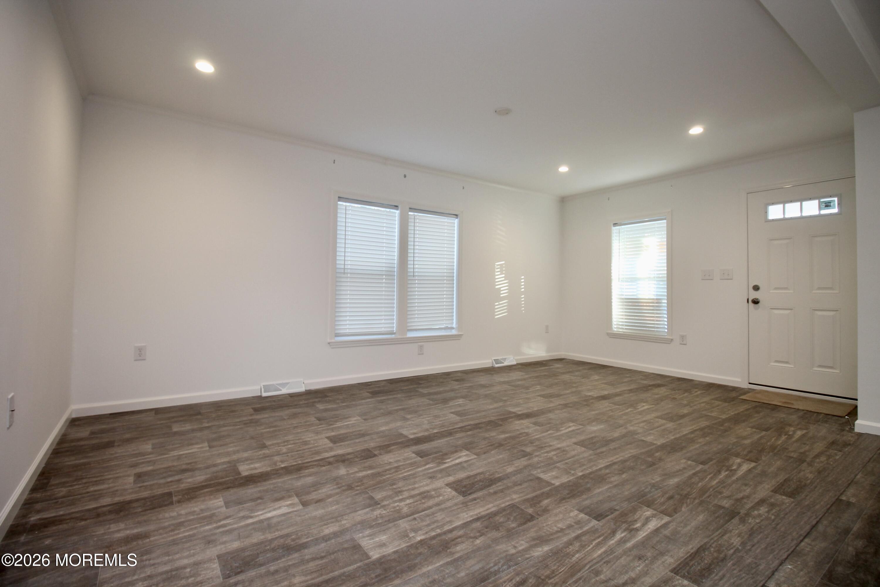 503 Roberts Road Toms River, NJ 08755 - Photo 11 of 42 FC70DCFA-051B-45A8-B530-EEA115DC3805_1_2