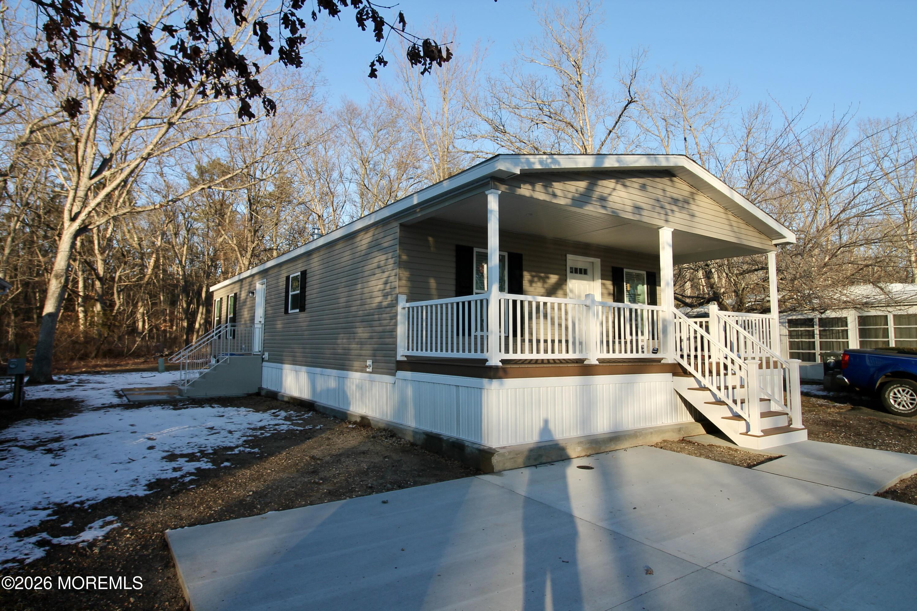 503 Roberts Road Toms River, NJ 08755 - Photo 2 of 42 618C7814-BD5E-40CF-86B4-F9394D004247_1_2