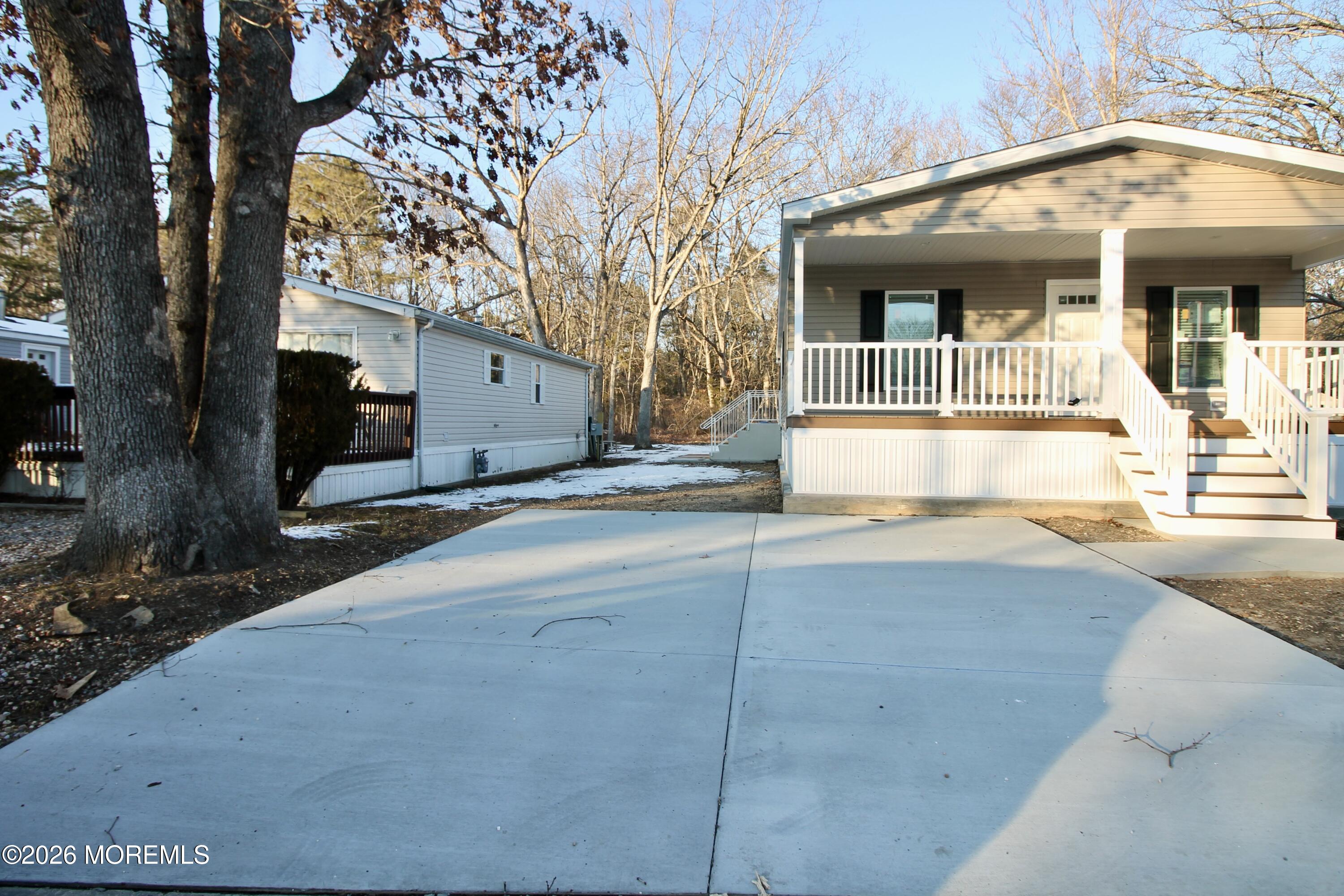 503 Roberts Road Toms River, NJ 08755 - Photo 4 of 42 8F794D85-BAB5-4E12-9348-7703FA081CD8_1_2