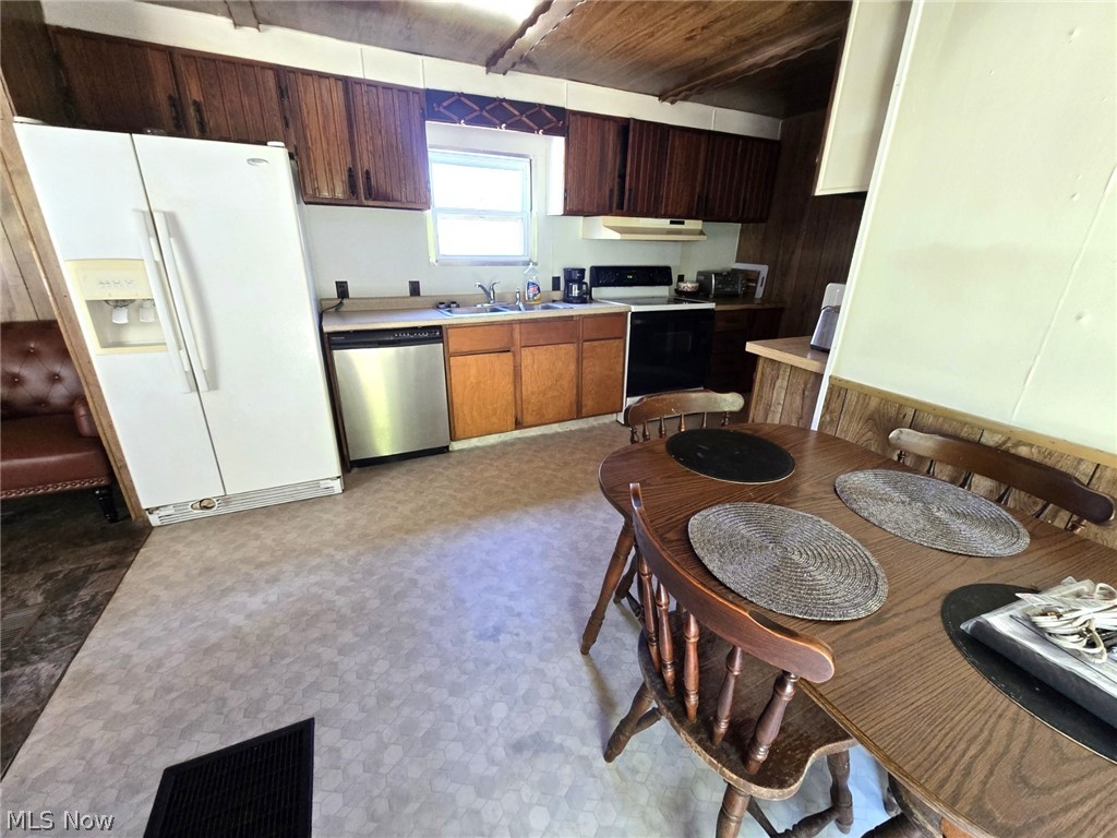 2361 Carpenter Run Road Waverly, WV 26184 - Photo 12 of 37