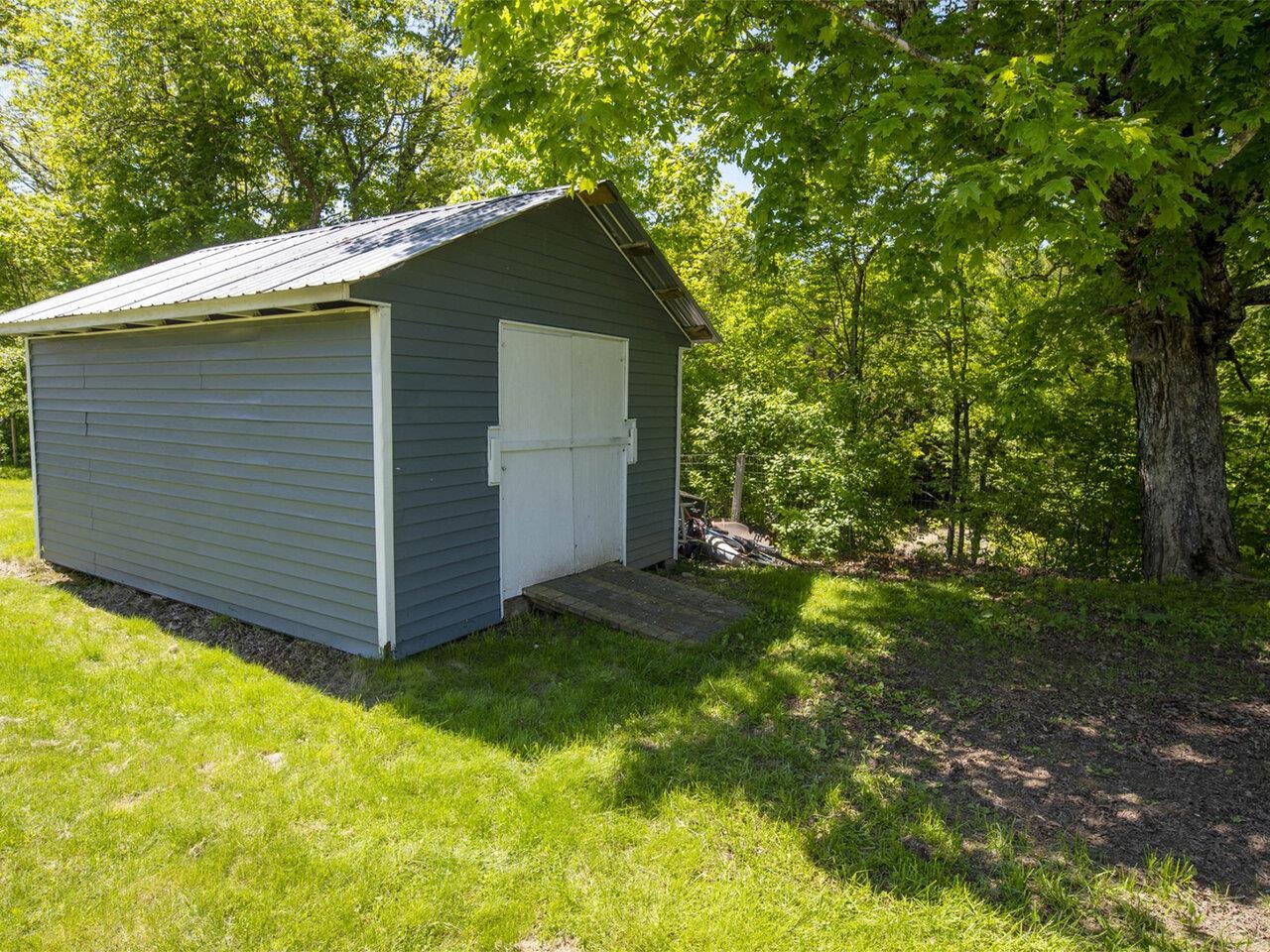 35 Lee Road Worcester, VT 05682 - Photo 27 of 36