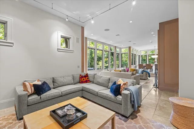 $2,095,000 | 961 Little River Farm Road, Stowe, VT 05672